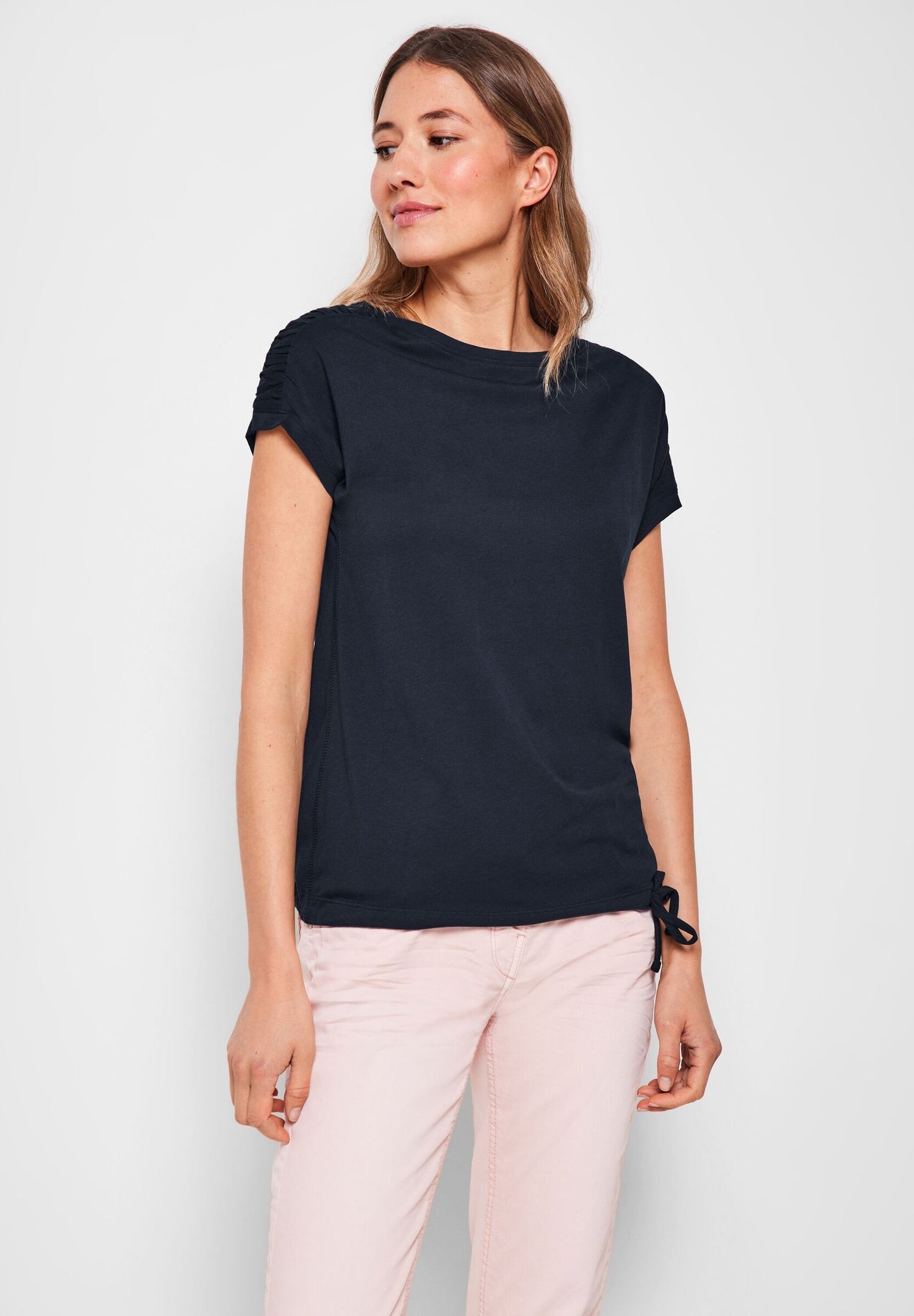 T-Shirt mit Raffdetails