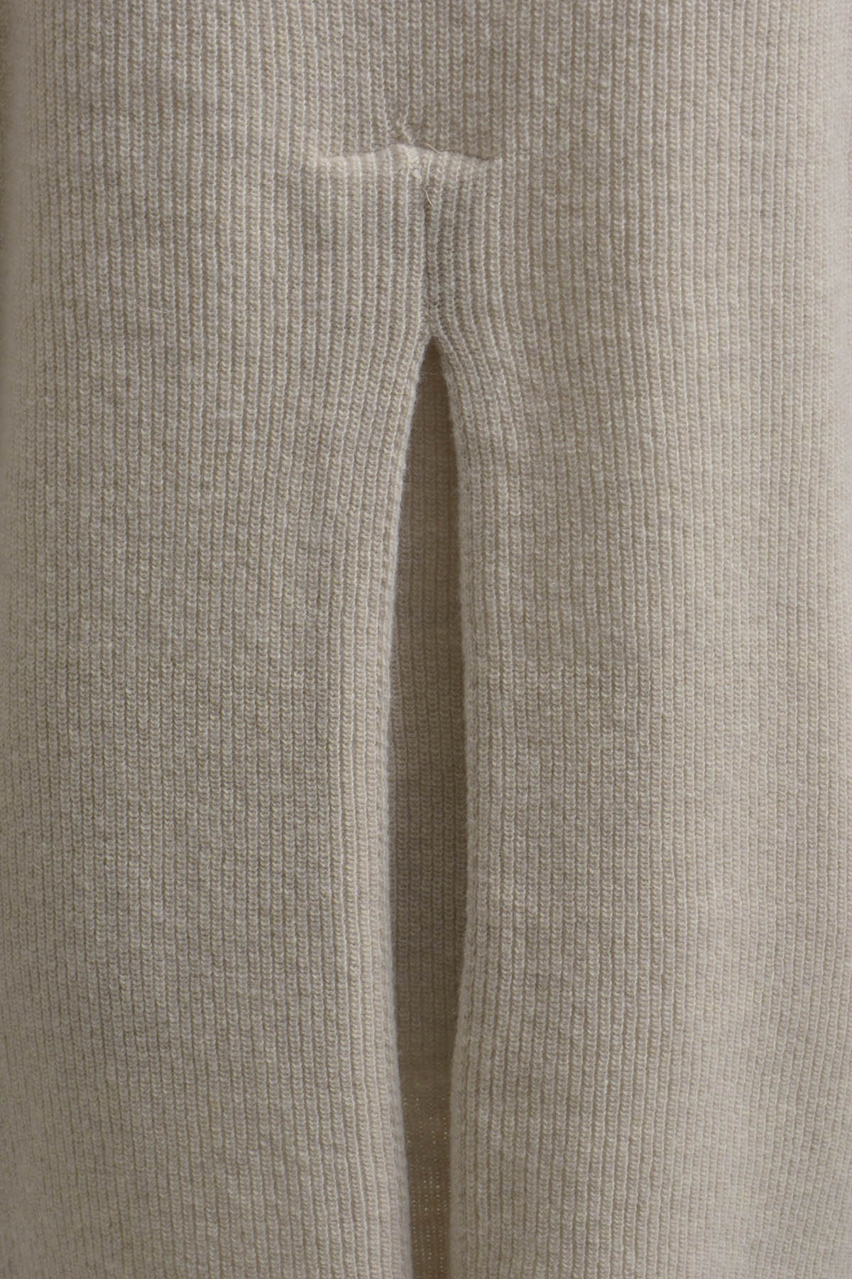 oversized pullover w roundneck and 1/1 sleeves