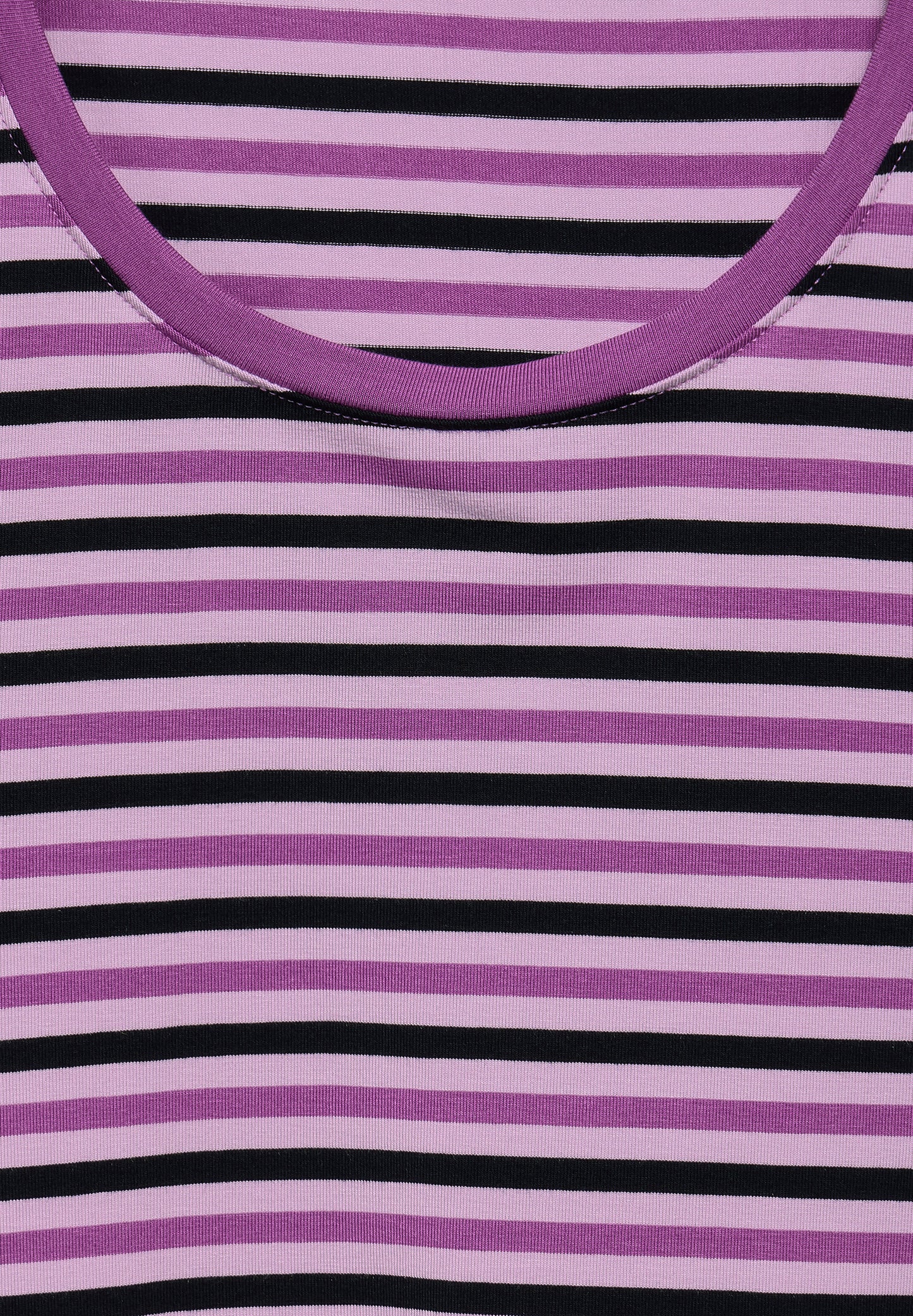 Gestreiftes Shirt