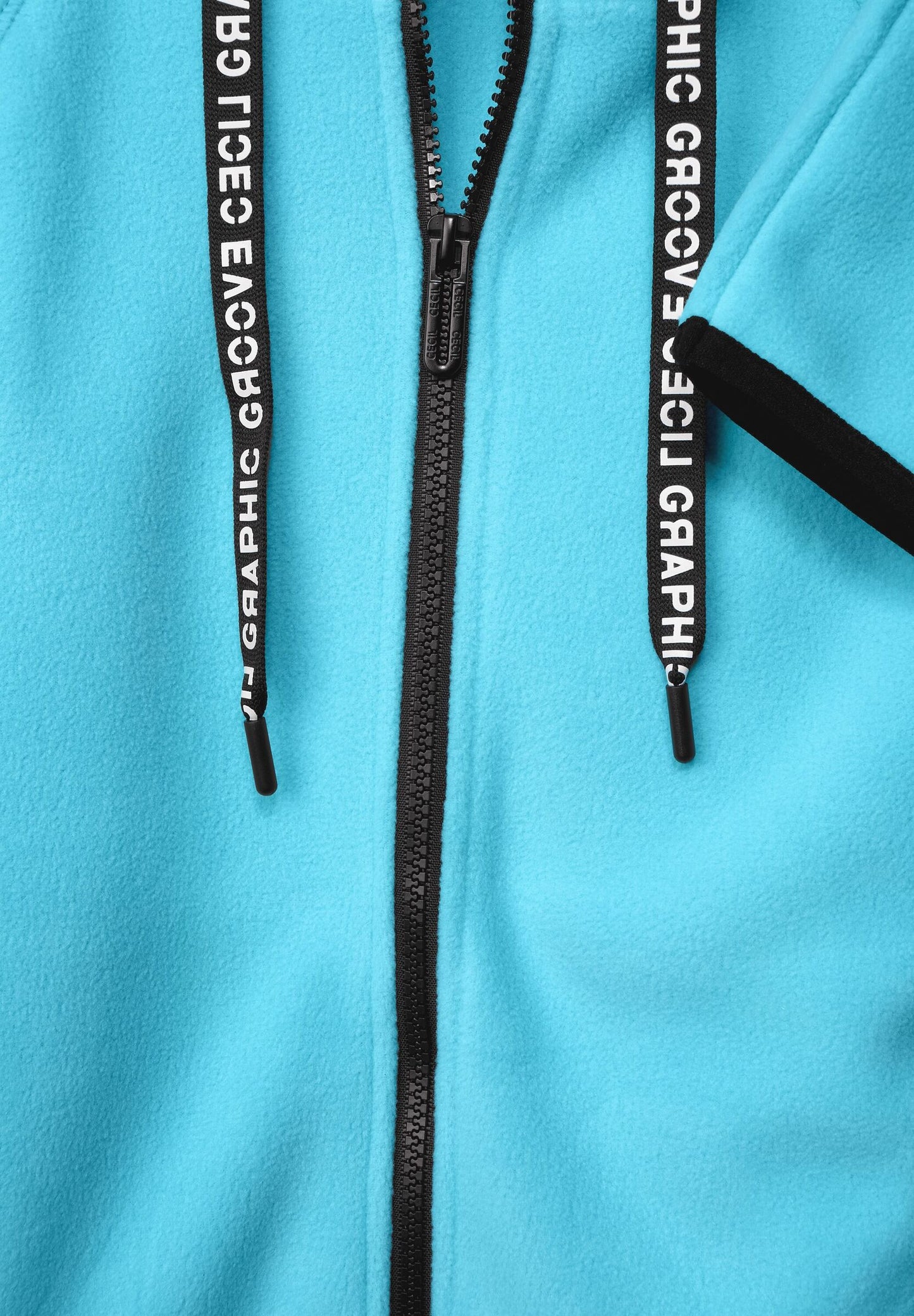 Fleecejacke im Materialmix