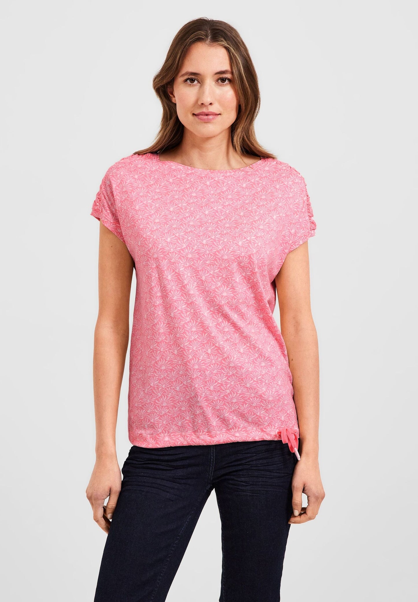 T-Shirt mit Smok Schultern