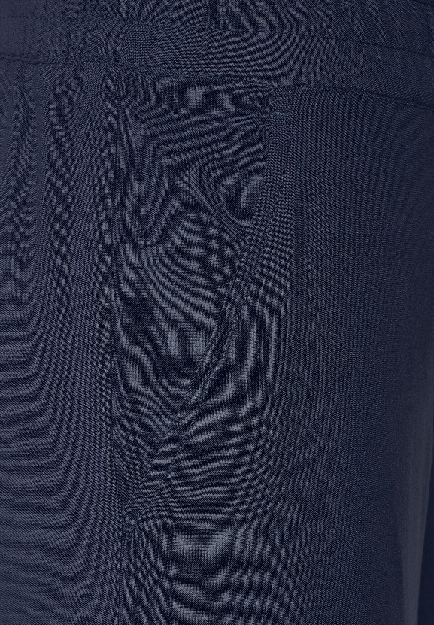 Loose Fit Hose