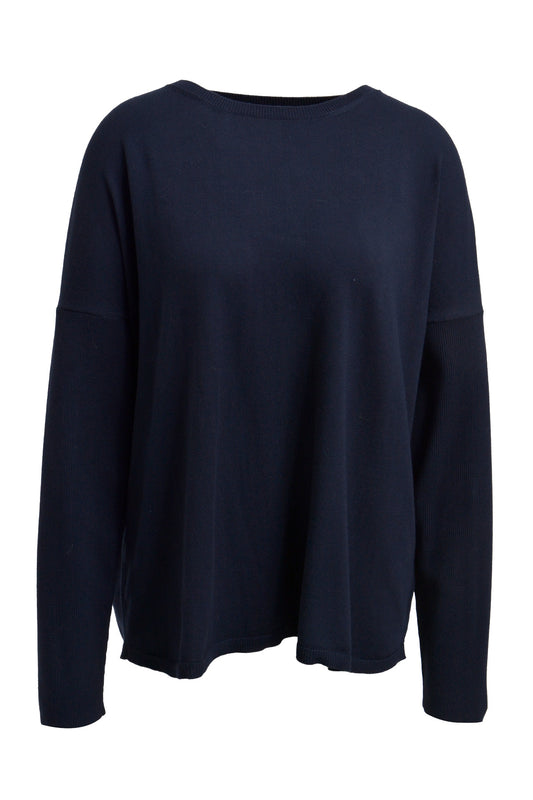 pullover w roundneck, oversized body and 1/1 sleeves