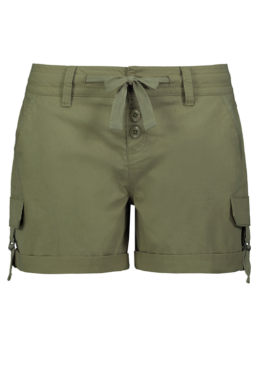 Shorts, mit Aufschlag, schräge Eingriffstasche mit Piping, Bindegürtel, Klappentaschen mitHerringbonetape, spezielle Gesäßtaschen, Passe