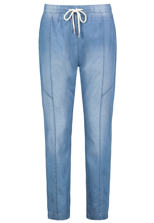 Denim, schräge Eingrifftaschen, Passe, Taschen hinten, Gummibund mit String, brush,stone wash