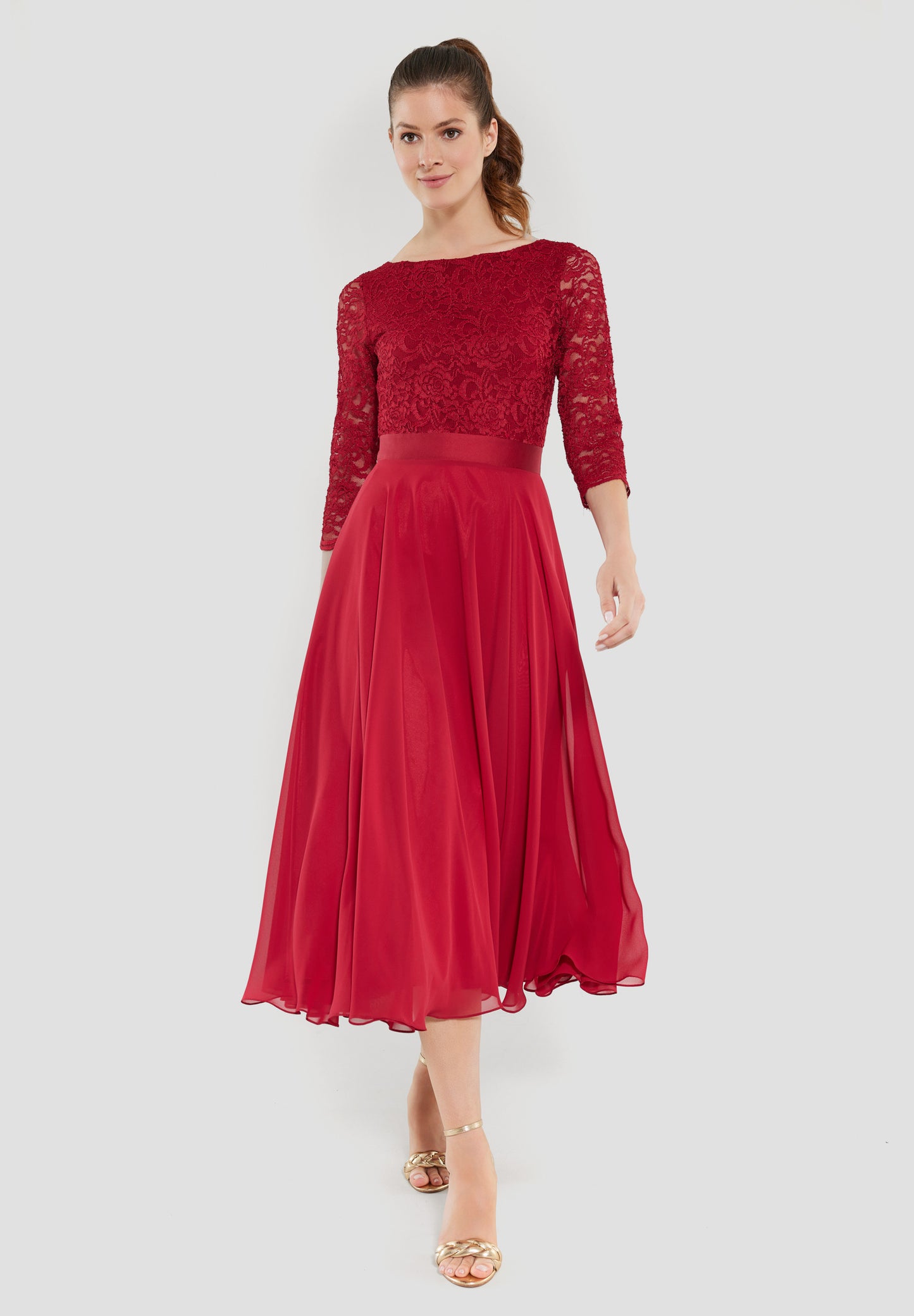 Cocktailkleid aus Spitze und Chiffon