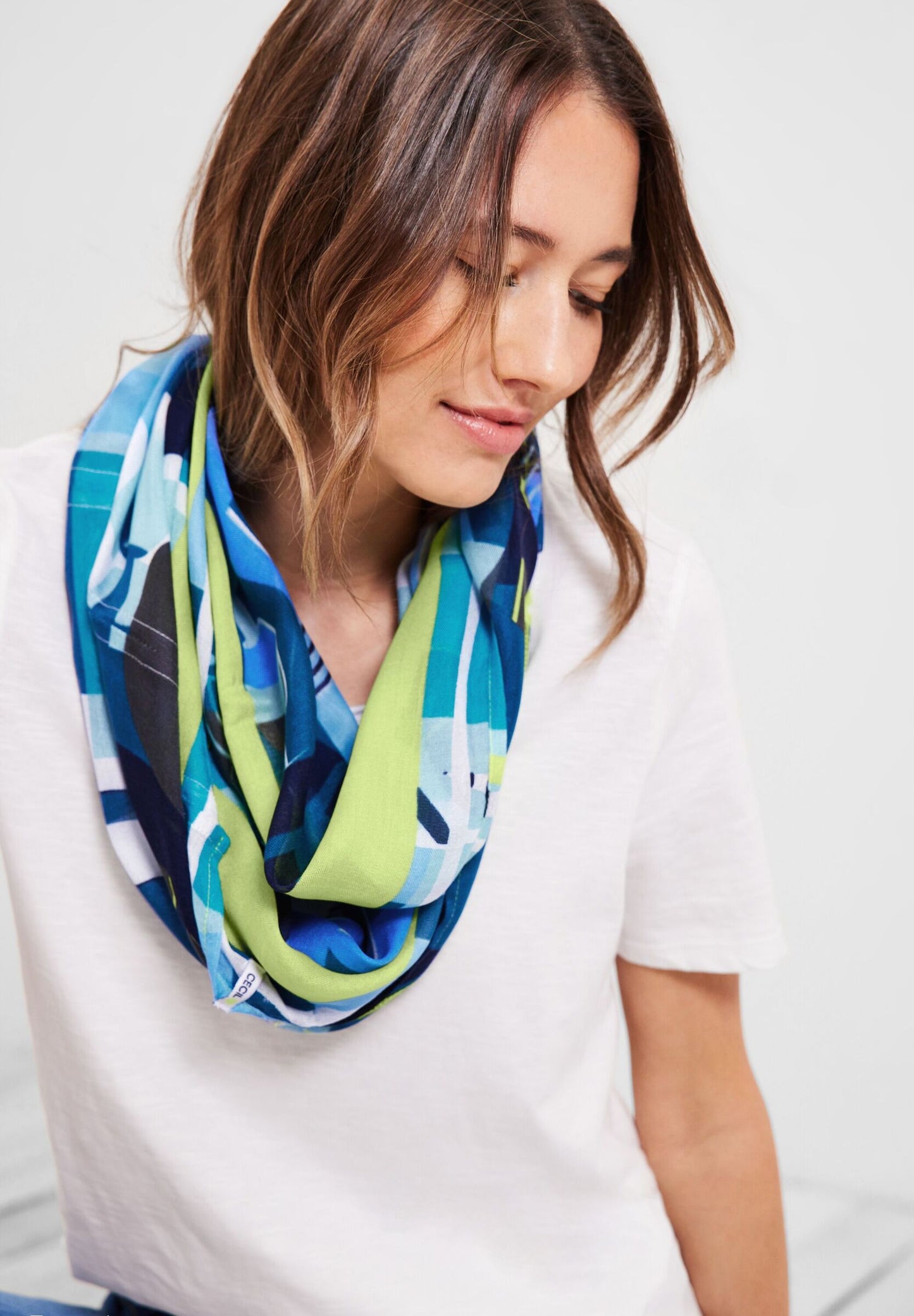 Loopschal mit Allover-Print