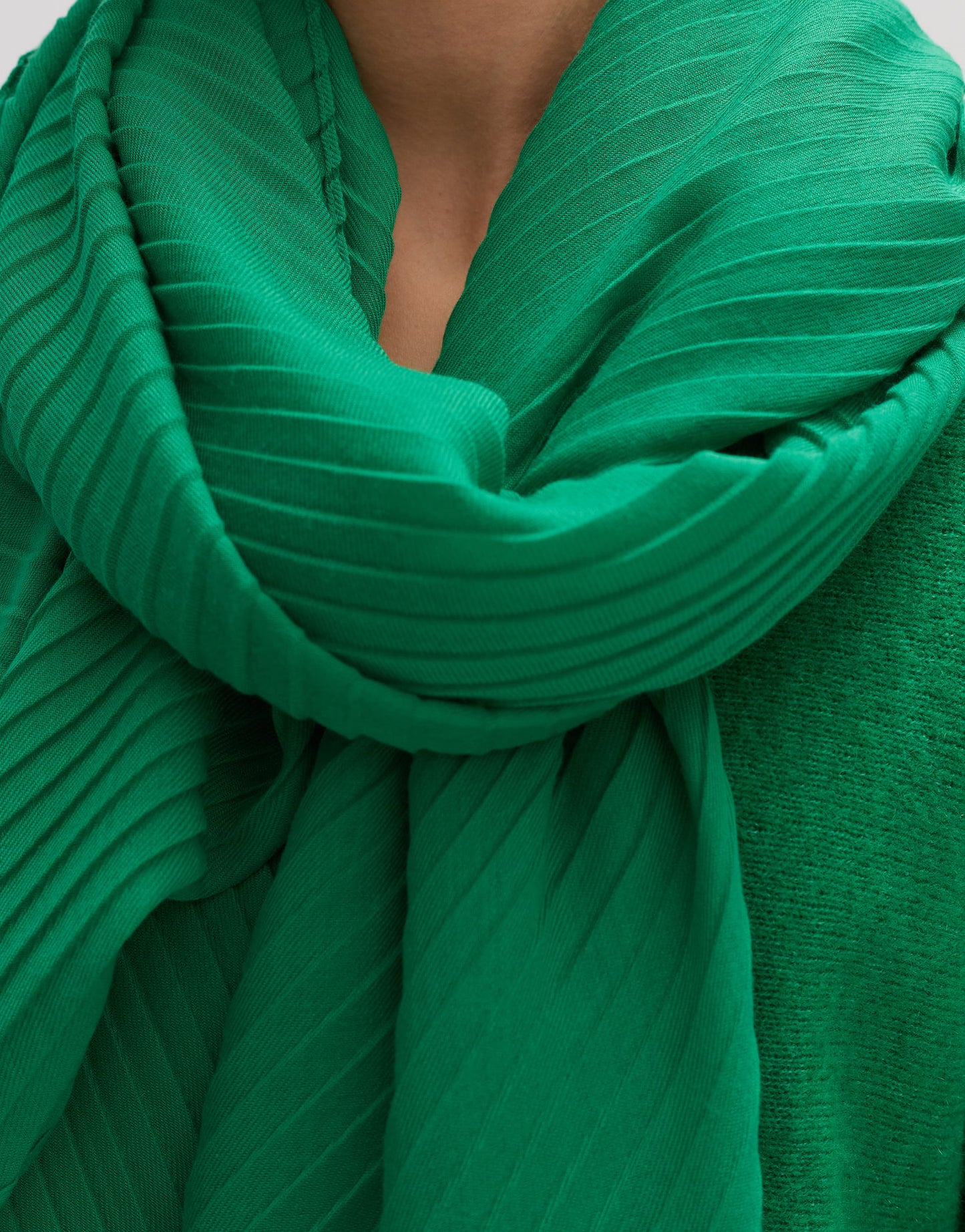 Anuni scarf